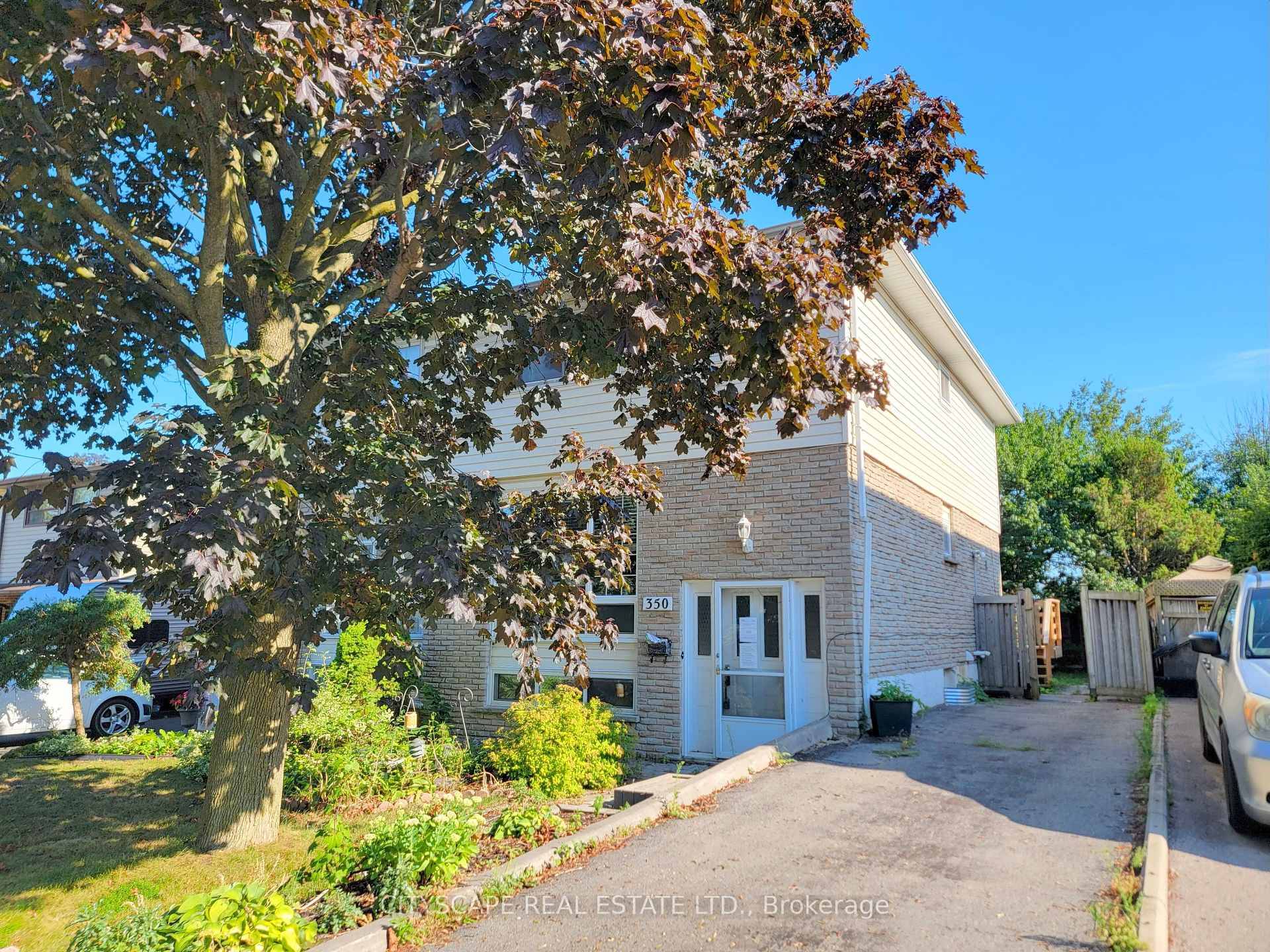 Charming 3 1 Bedroom Home in Oshawas Vanier Community Welcome to 350 Vancouver Crescent, a 3 1 bed, 3 bath freehold in family friendly Vanier.