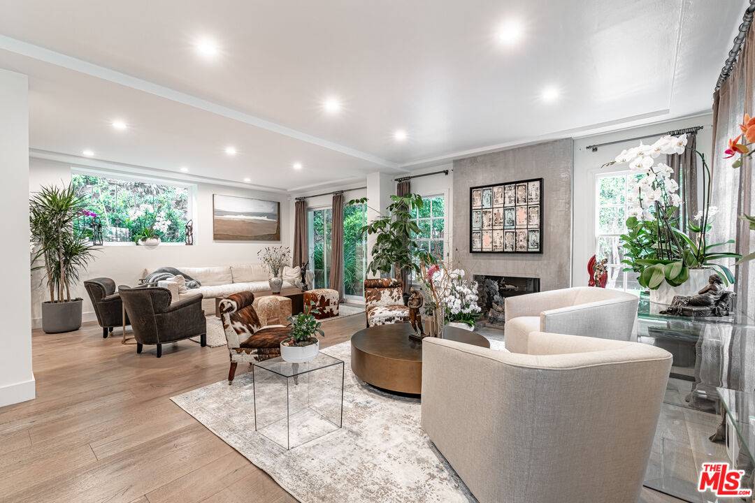 1438   San Ysidro Dr 3BR Beverly Hills Post Office | B.H.P.O. La