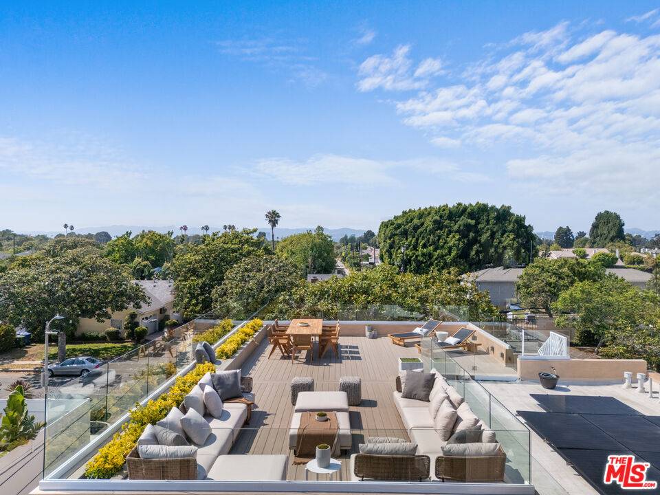 11622   Charnock Rd 4BR Marina Del Rey La