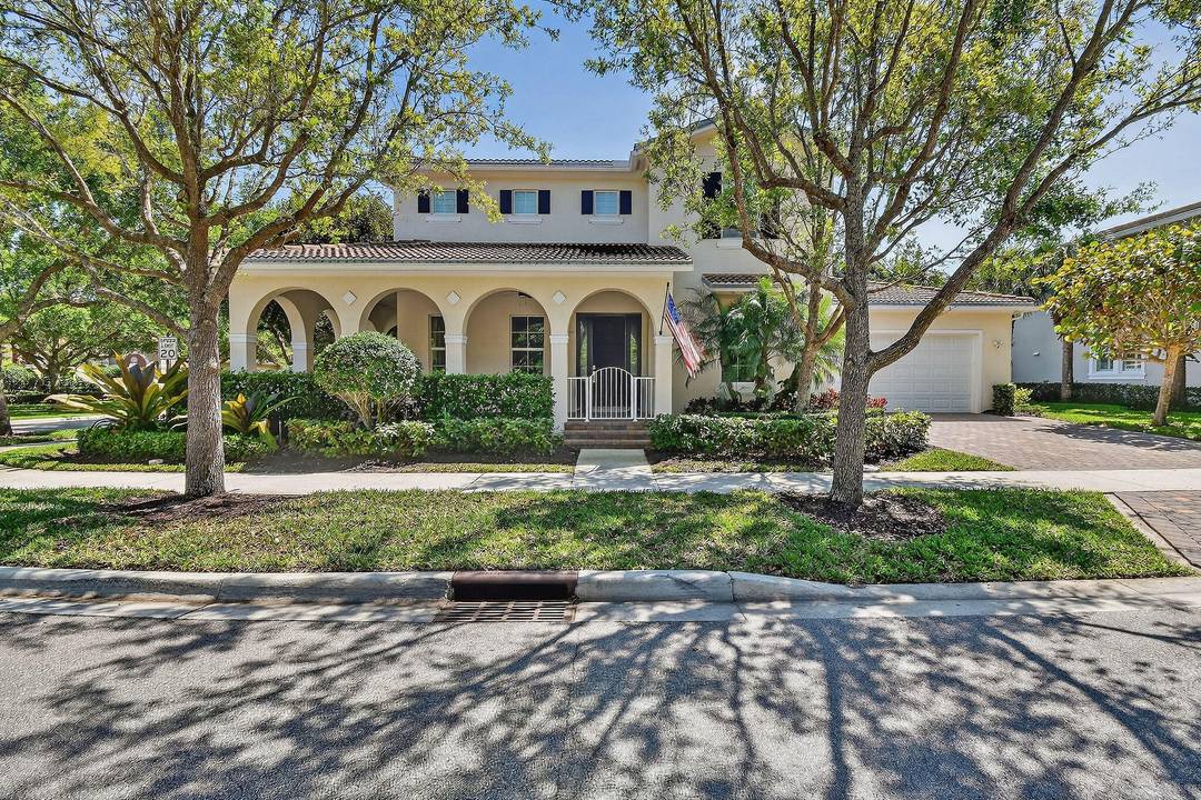 Experience refined South Florida living in this beautifully maintained 5 bedroom den Windsor Park home in Abacoa.