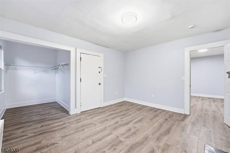 BACK ON THE MARKET w price and visual improvements !