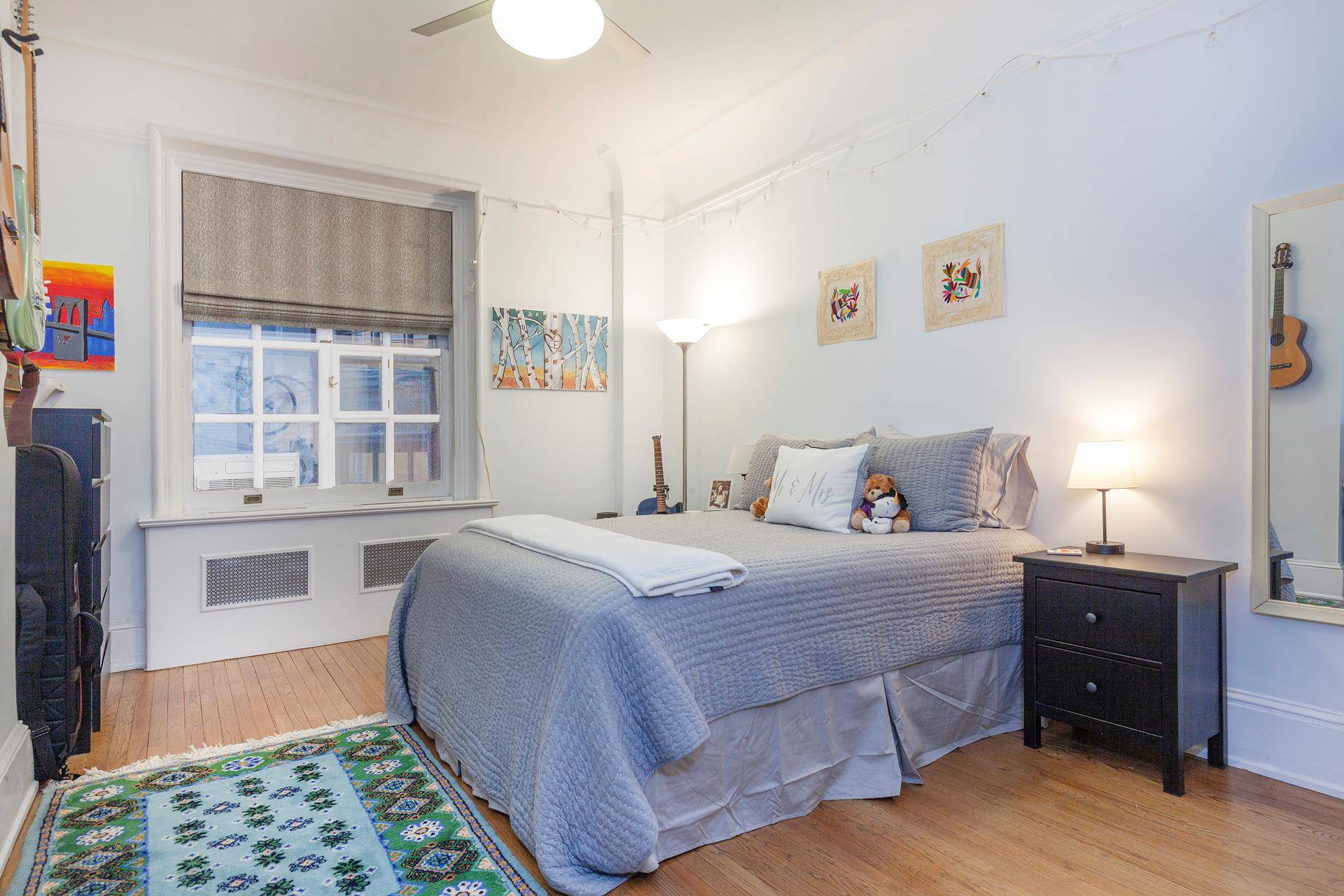 This beautiful 733 square foot condominium perfectly blends classic charm and modern convenience.