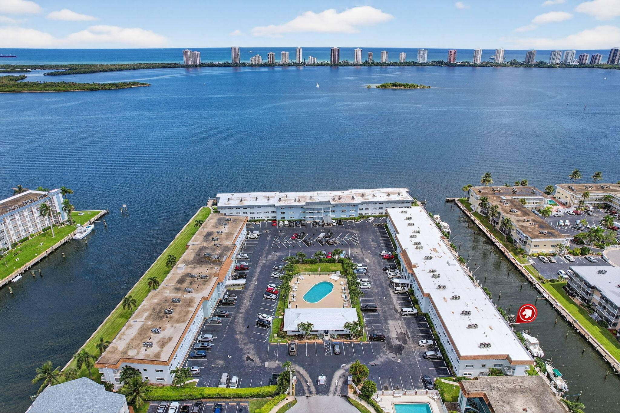NPB Waterfront 1st Floor 2 Bedroom 2 Bath Condo RTarely Available in the quiet intracoastal community of Shore Club !
