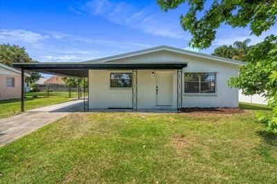 Beautifully remodeled home in Melbourne's highly desirable area of Sherwood Park !