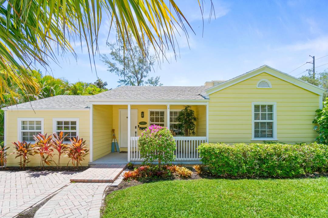 Welcome to 203 NE First Ave a charming and historic standalone office building located in the heart of Downtown Delray Beach on prestigious Banker's Row.