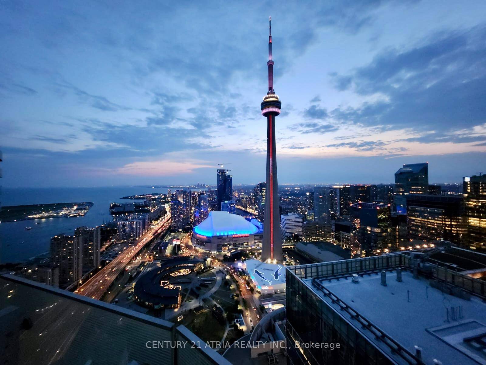 Bright and spacious north west CORNER unit offering postcard views of Downtown Toronto and CN tower.