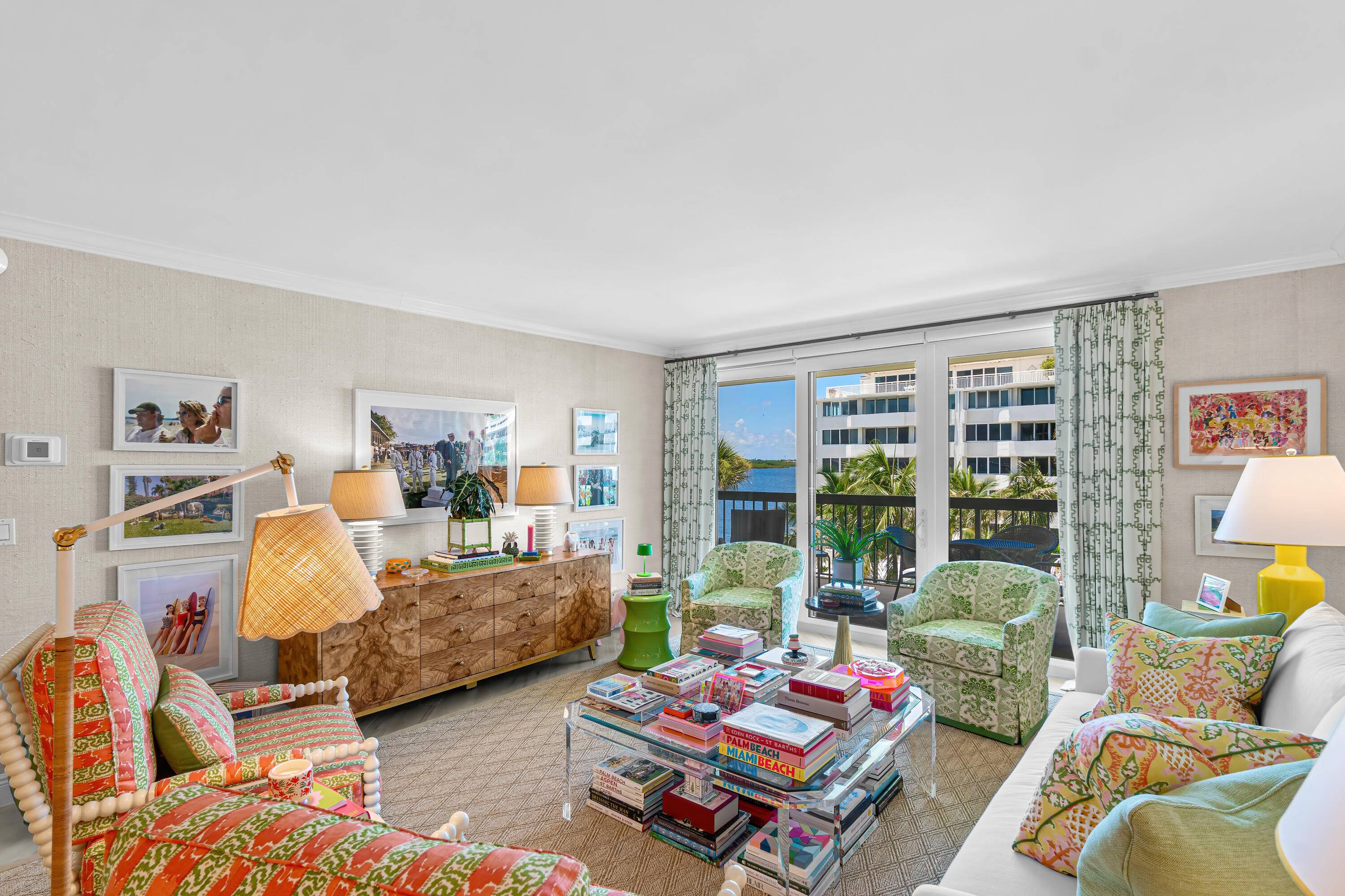 When you close your eyes and imagine the perfect Palm Beach condominium this is it.