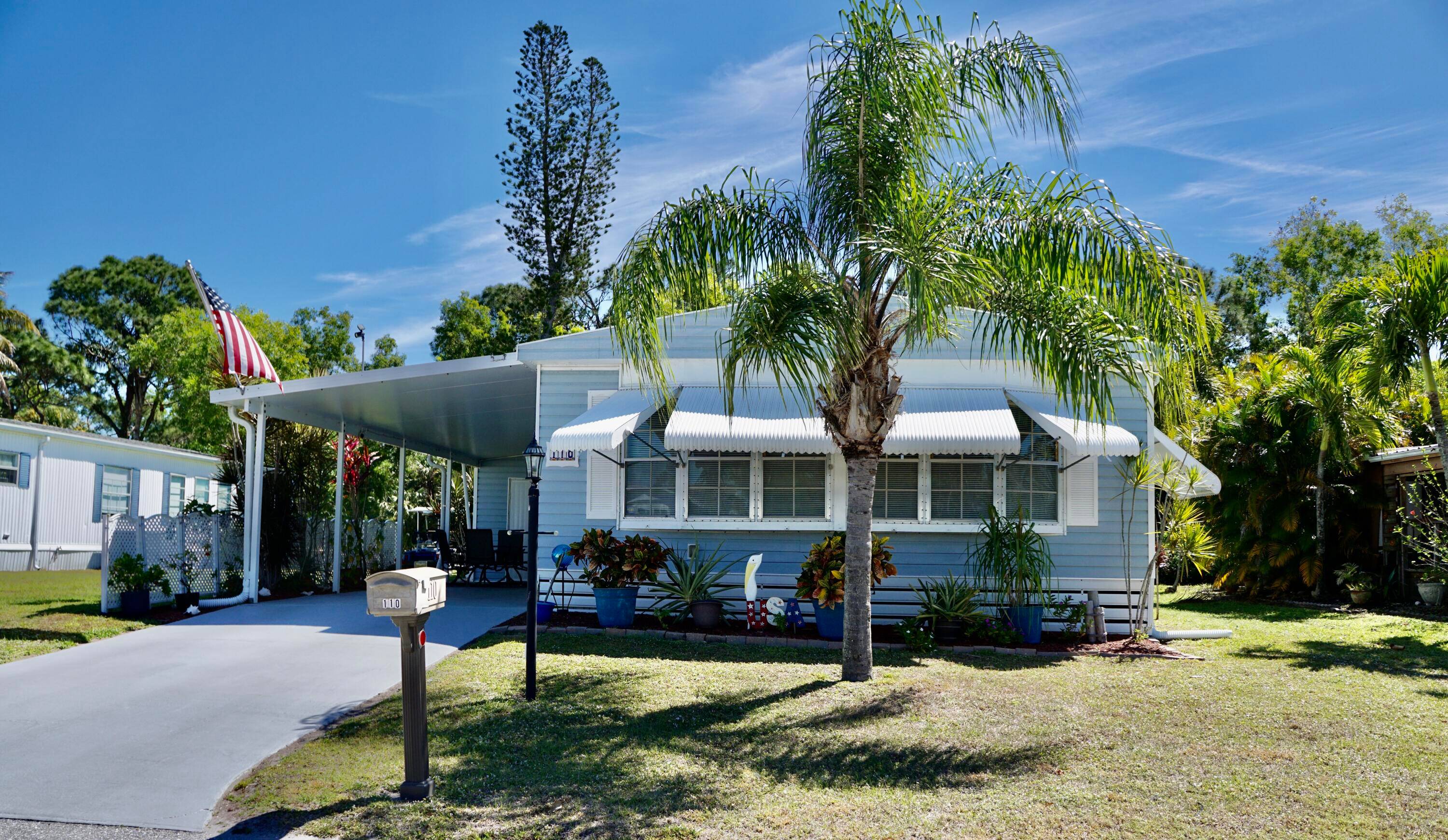 Golfer's Paradise ! Located adjacent to the golf course, this 2 bed, 2 bath home has been IMPECCABLY MAINTAINED !