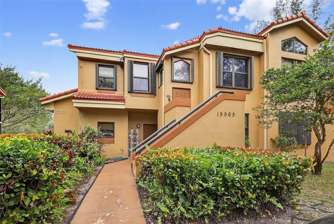 Welcome to this well maintained 2 bedroom, 2 bath condominium located in the desirable Celebration Point community.