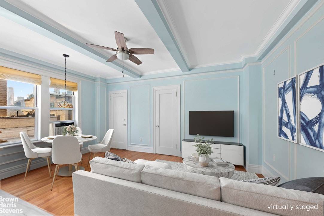 Park Block Renovated 1 BR with bonus den or office !
