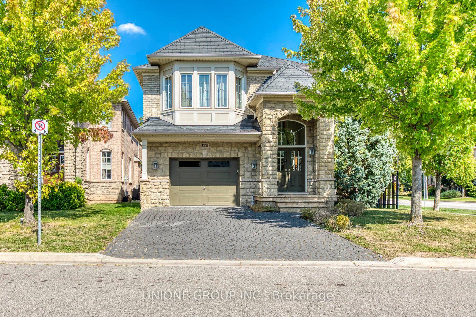 Welcome To This Exquisite 4 Bedroom, 4.
