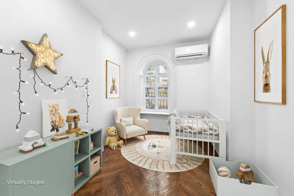 Newly Renovated Luxury Fort Greene Townhouse Triplex with Private BackyardExperience refined Brooklyn living in this stunning three bedroom, two bath luxury triplex perfectly situated in the heart of Fort Greene.
