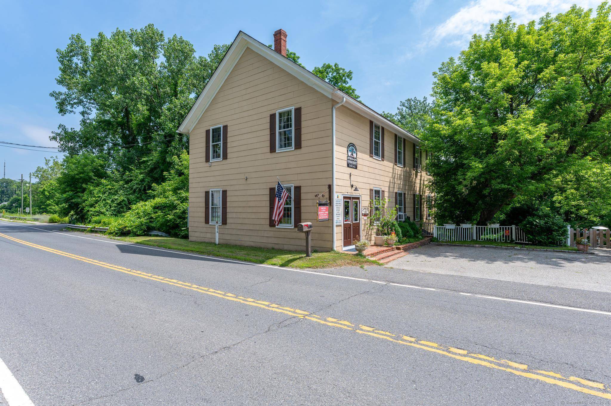 A Wonderful Opportunity To Own This Large Multi Use Commercial And Residential Property !