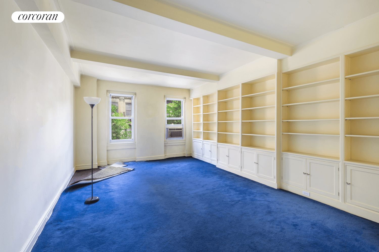 Rare Opportunity in the Heart of Carnegie Hill !