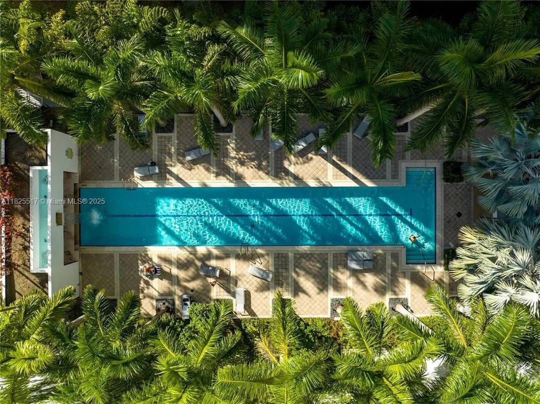 Experience vibrant city living in this stylish open concept loft that mirrors a one bedroom layout without partitions.