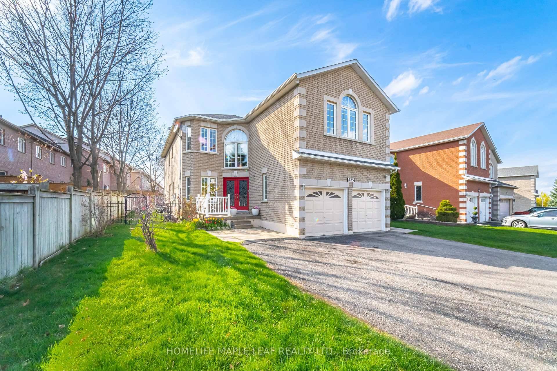 Discover your dream home in the highly desirable Hurontario neighborhood of Mississauga !
