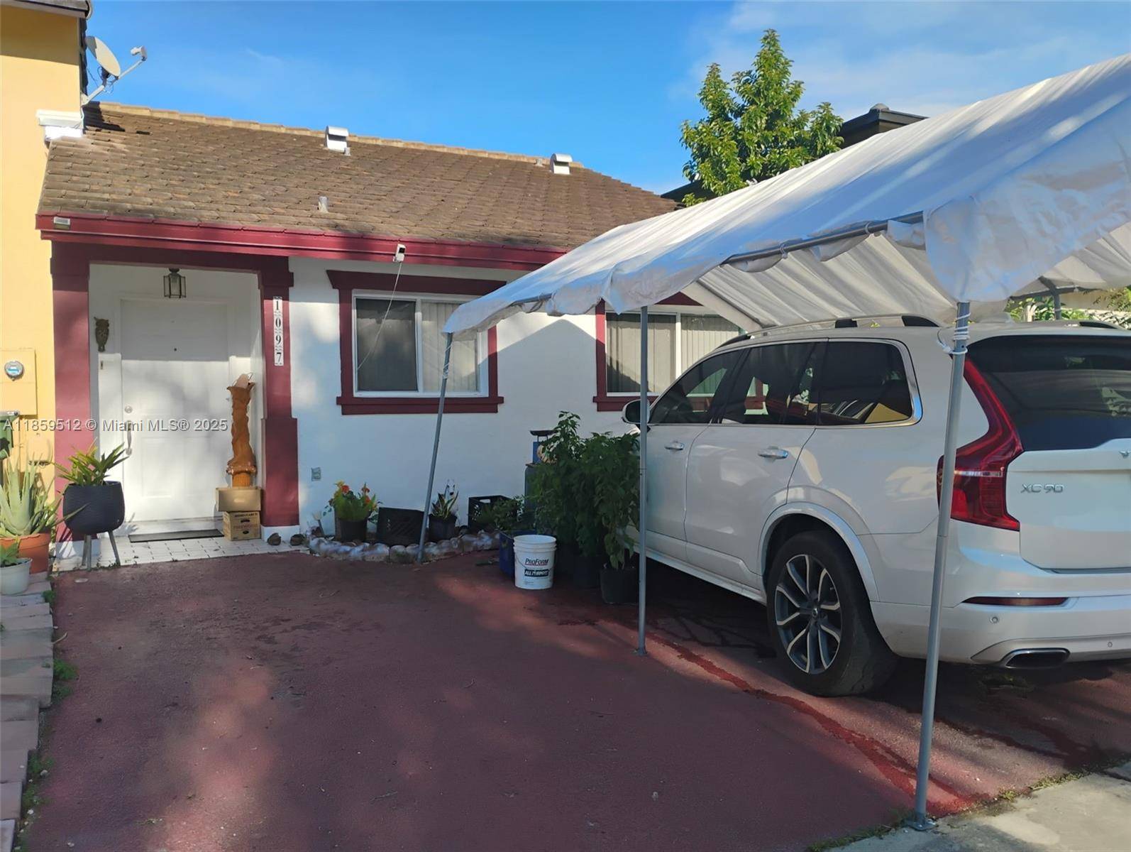 Located in Homestead, FL, this charming one story townhome offers comfort, convenience, and no HOA or CDD fees.
