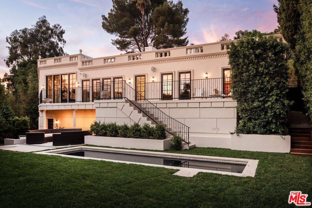 2795 La Castana Dr 4BR Hollywood Hills East La