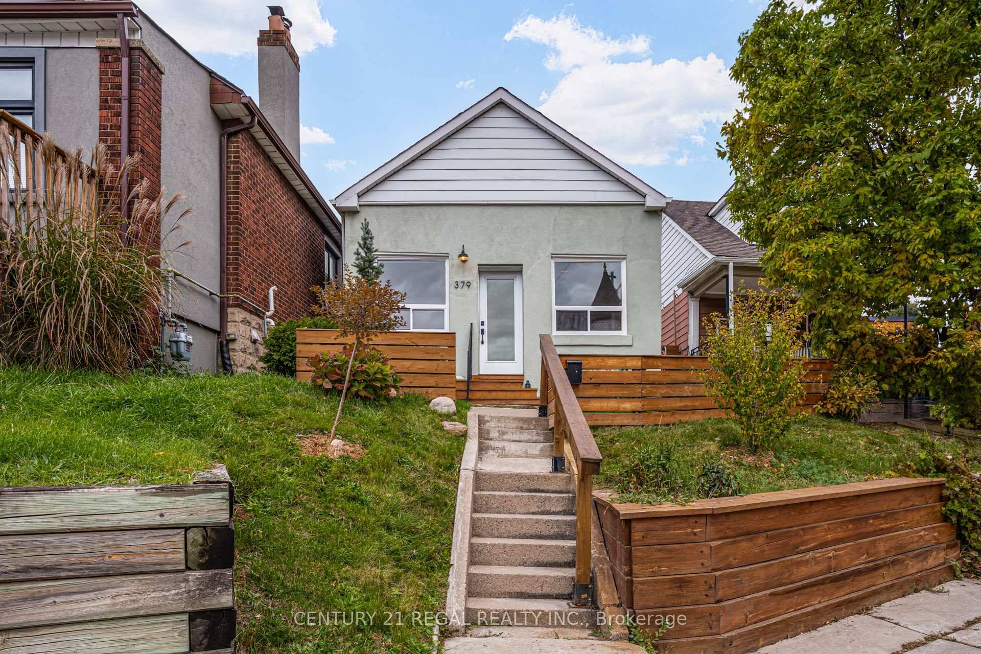 Welcome to 379 Silverthorn Ave !