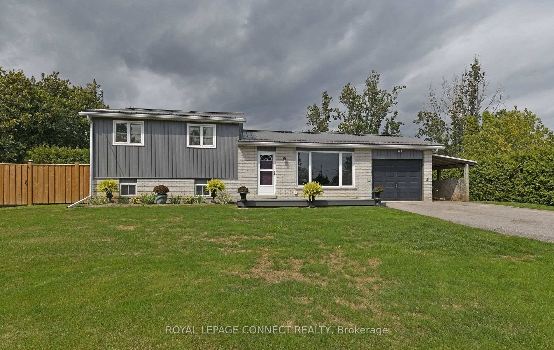 Beautifully Updated 4 Level Side Split in Little Britain !