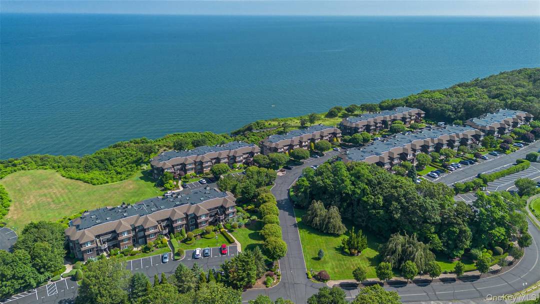 With the highest elevation in the community this condo offers unparalleled views of the Long Island Sound and the North Fork coastline.