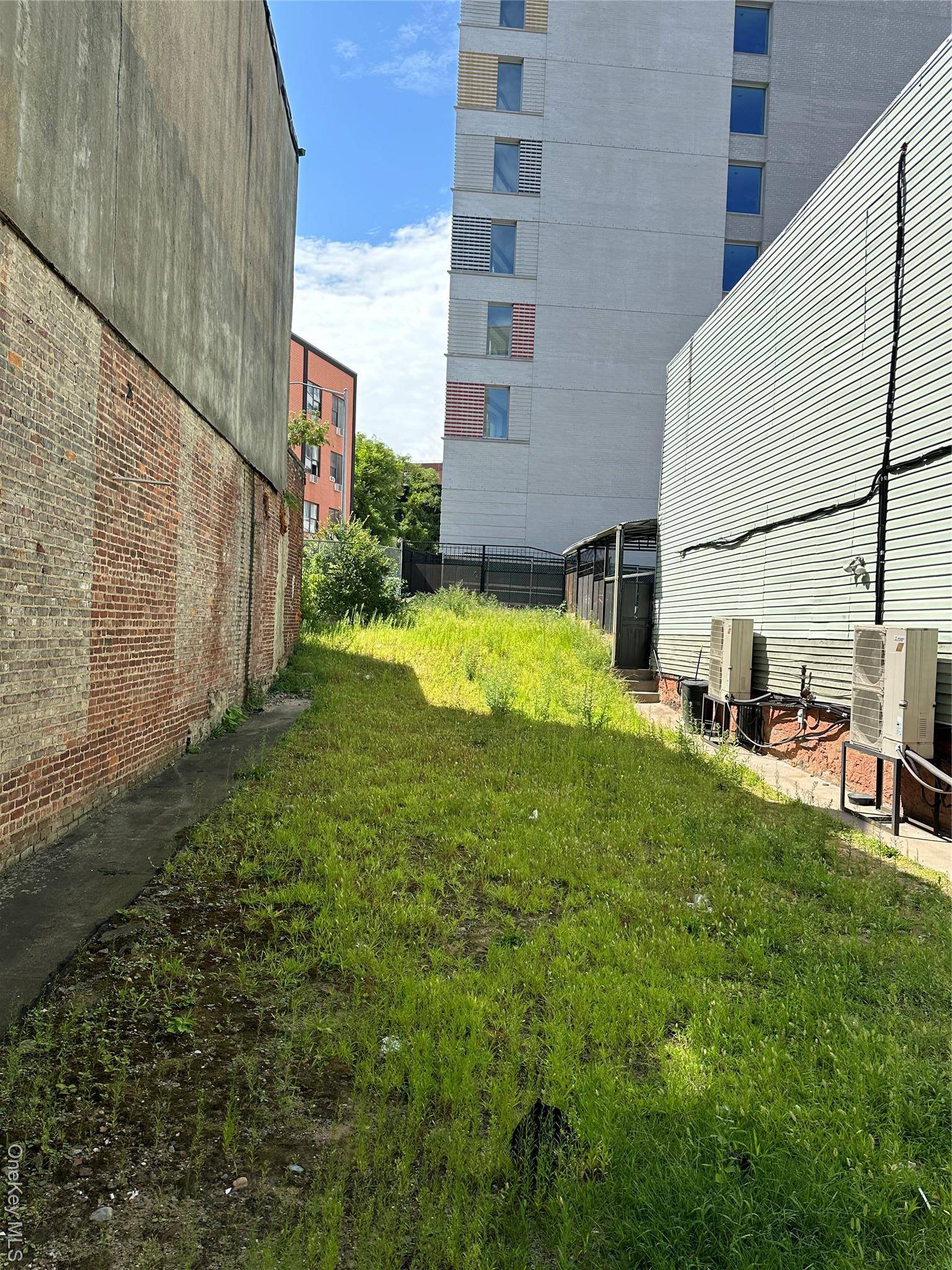 This R7 1 Lot in the West Bronx area is a rear find originally it was a 2 family that was burn down.