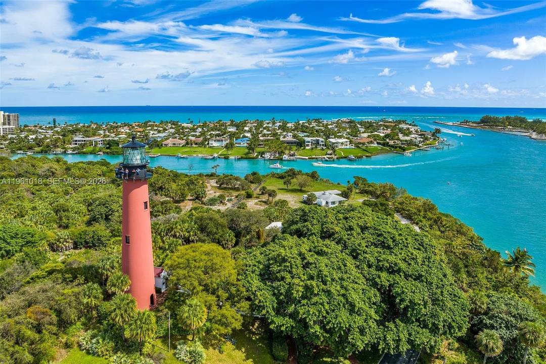 HUGE PRICE REDUCTION, VERY MOTIVATED SELLER !