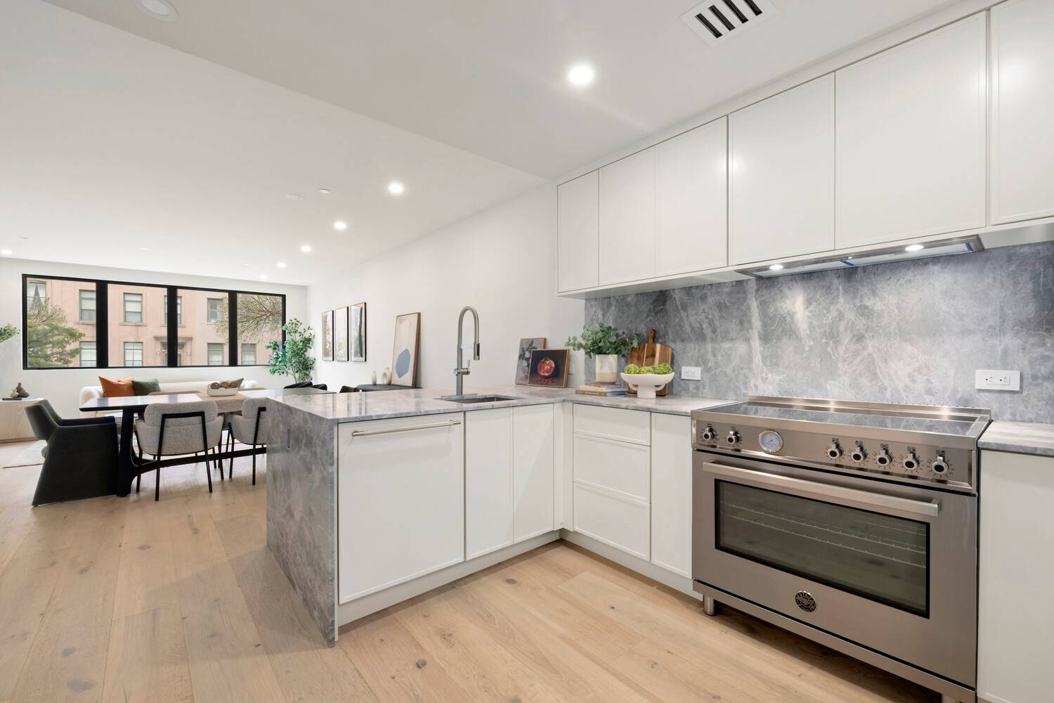 Welcome to Boutique Luxury in the Heart of Carroll Gardens !