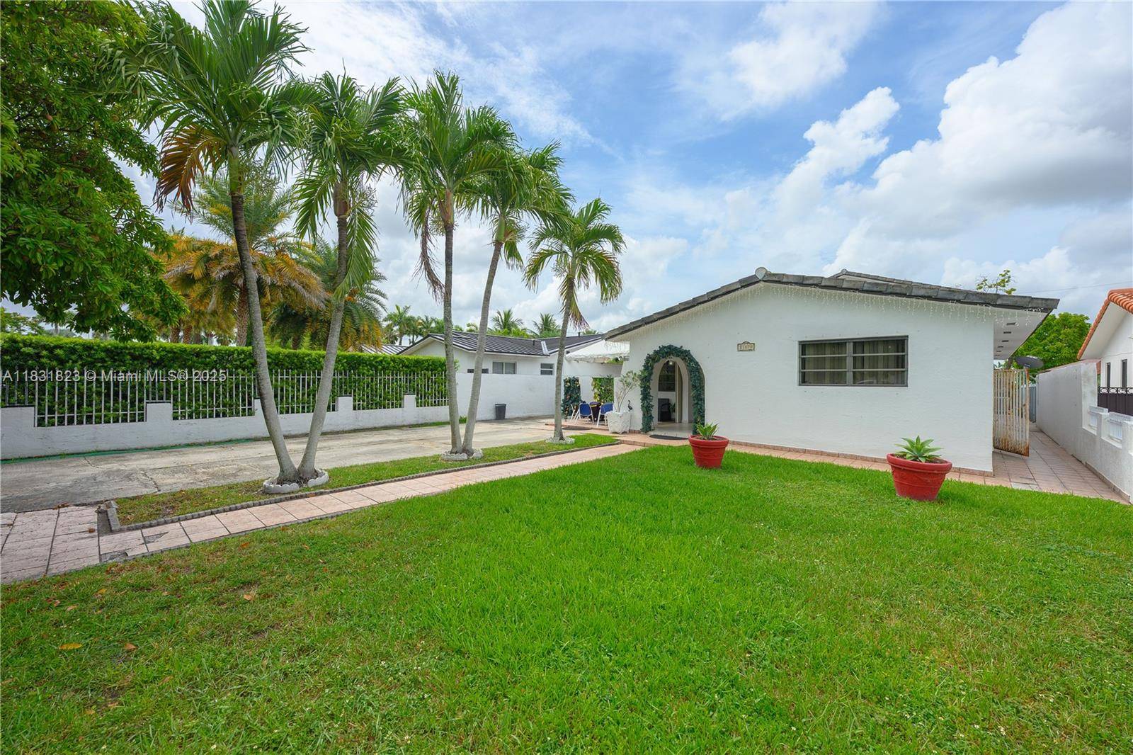 Fantastic investment opportunity in a highly desirable area near FIU !
