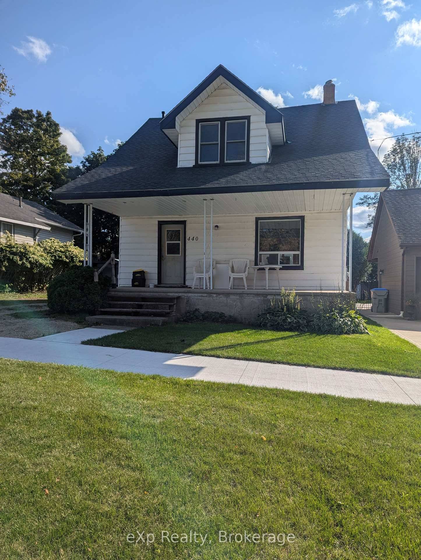 This property offers a rare opportunity to enter a desirable Listowel neighborhood at an affordable price.