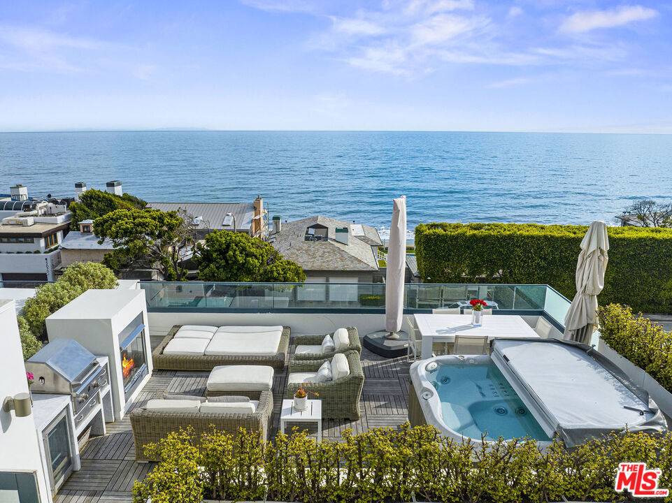 22065   Pacific Coast Hwy 3BR Malibu La