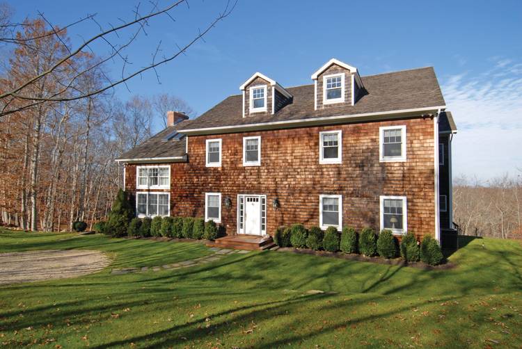 Private Amagansett Home With Bayview