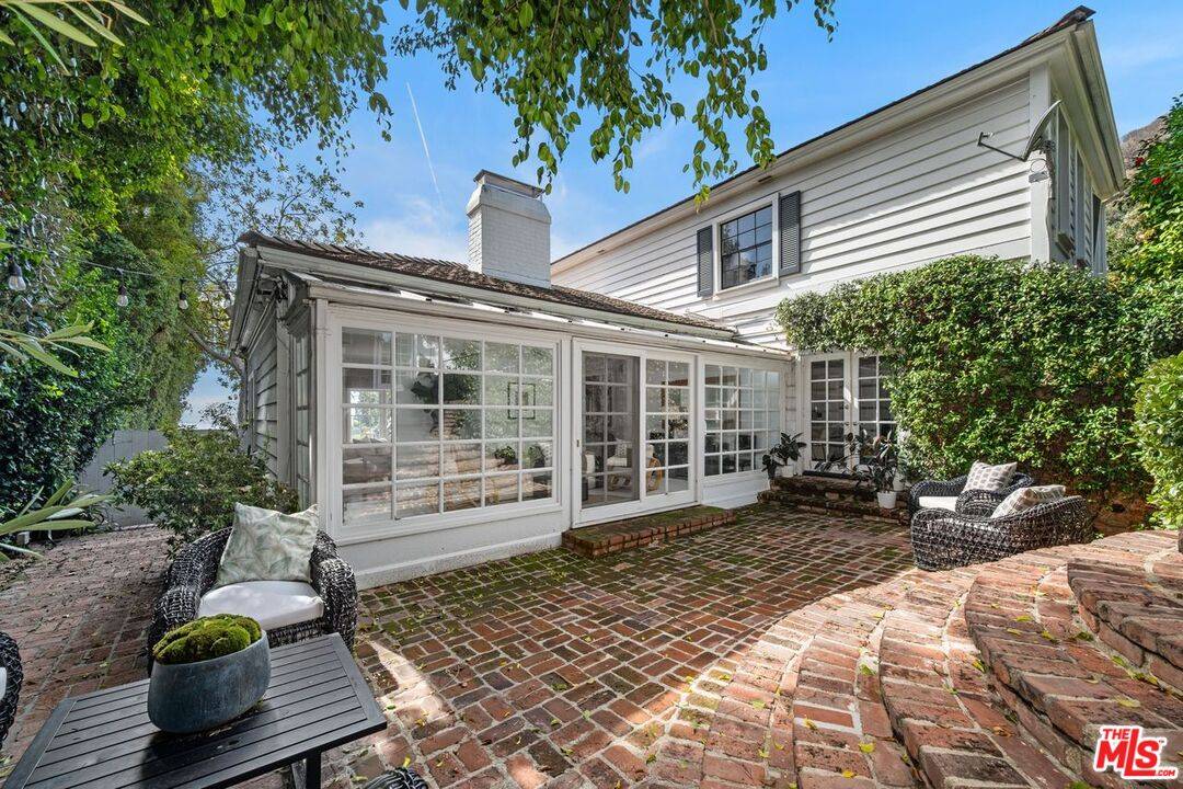 1455   Belfast Dr 4BR Sunset Strip La