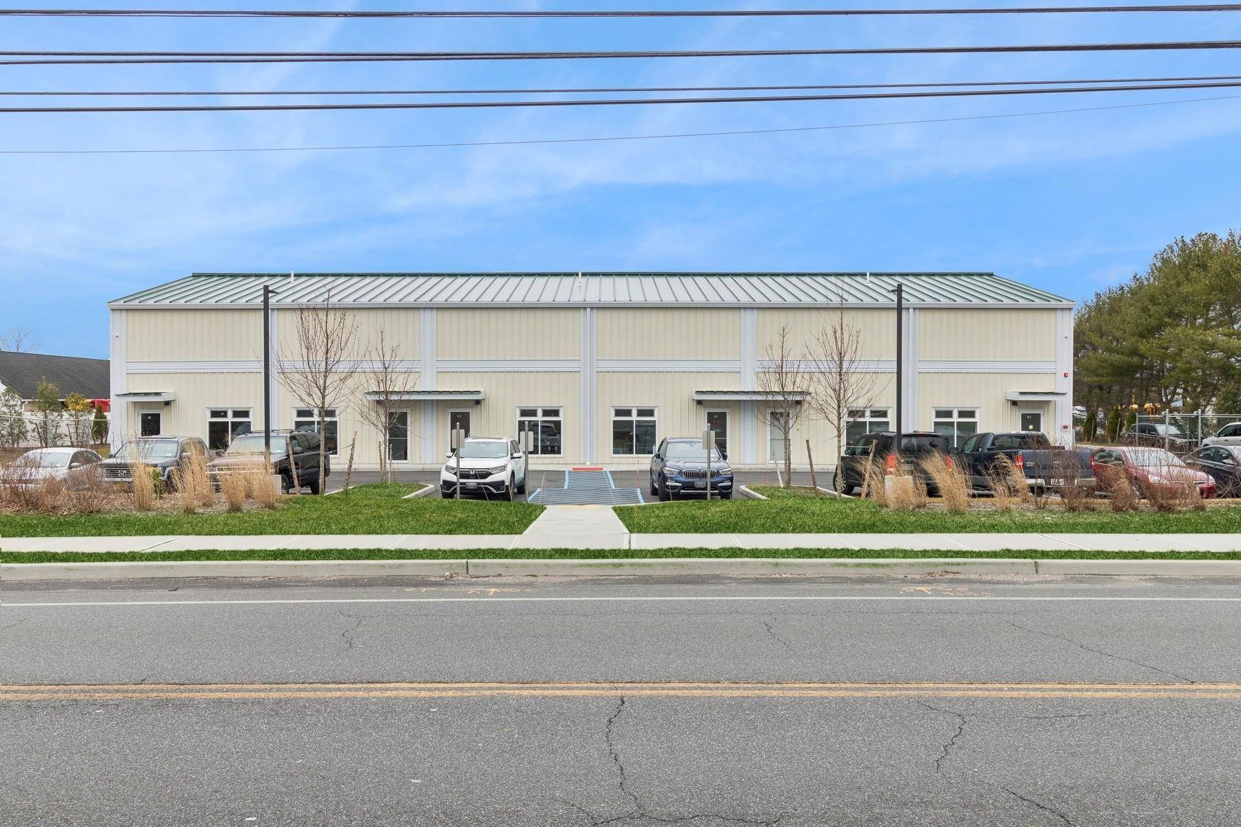 RARE OPPORTUNITY ! Warehouse Space Available for Lease.