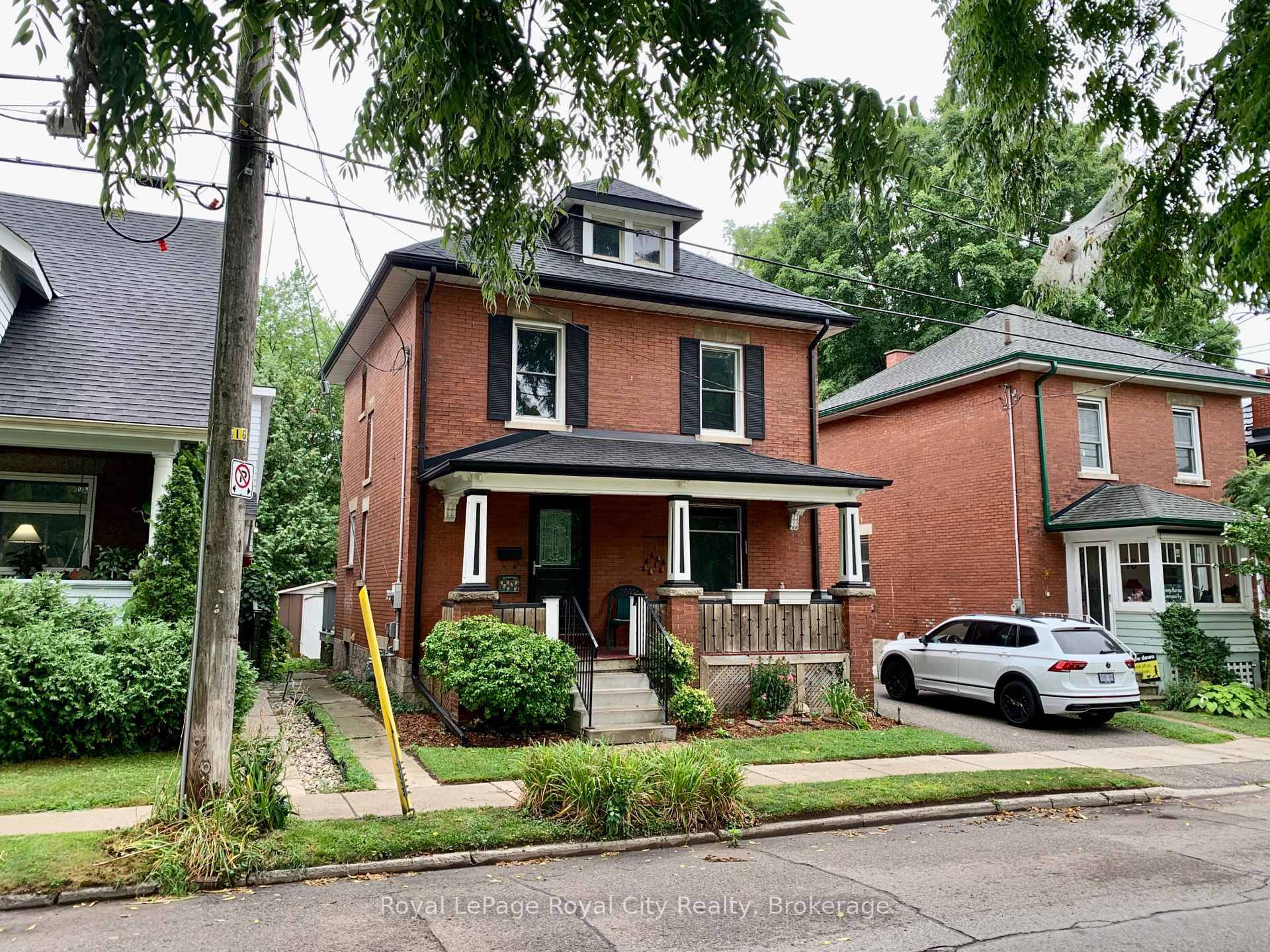 Welcome to 68 Robinson Ave.
