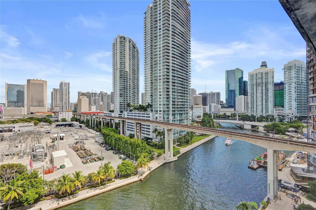 Welcome to Neo Vertika, a sleek and modern 2 story loft in the vibrant heart of Brickell.