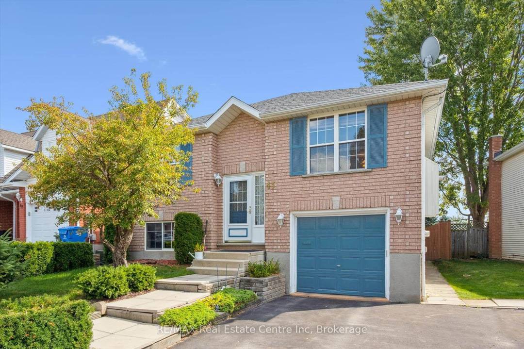 Welcome to 45 Chesterton Lane, charming amp ; spacious 2 1 bdrm, 2 bathroom raised bungalow nestled in quiet family friendly neighbourhood !