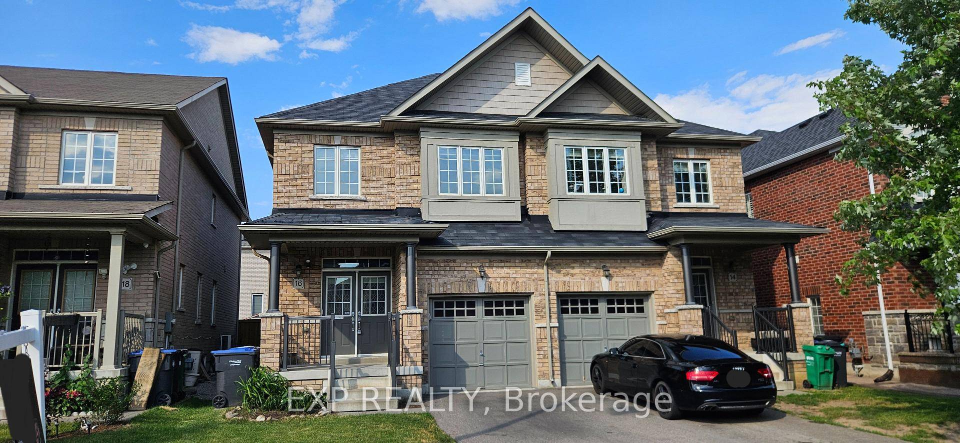 Welcome to 16 Blackberry Valley Crescent, in Prestigious Southfields Village Caledon !