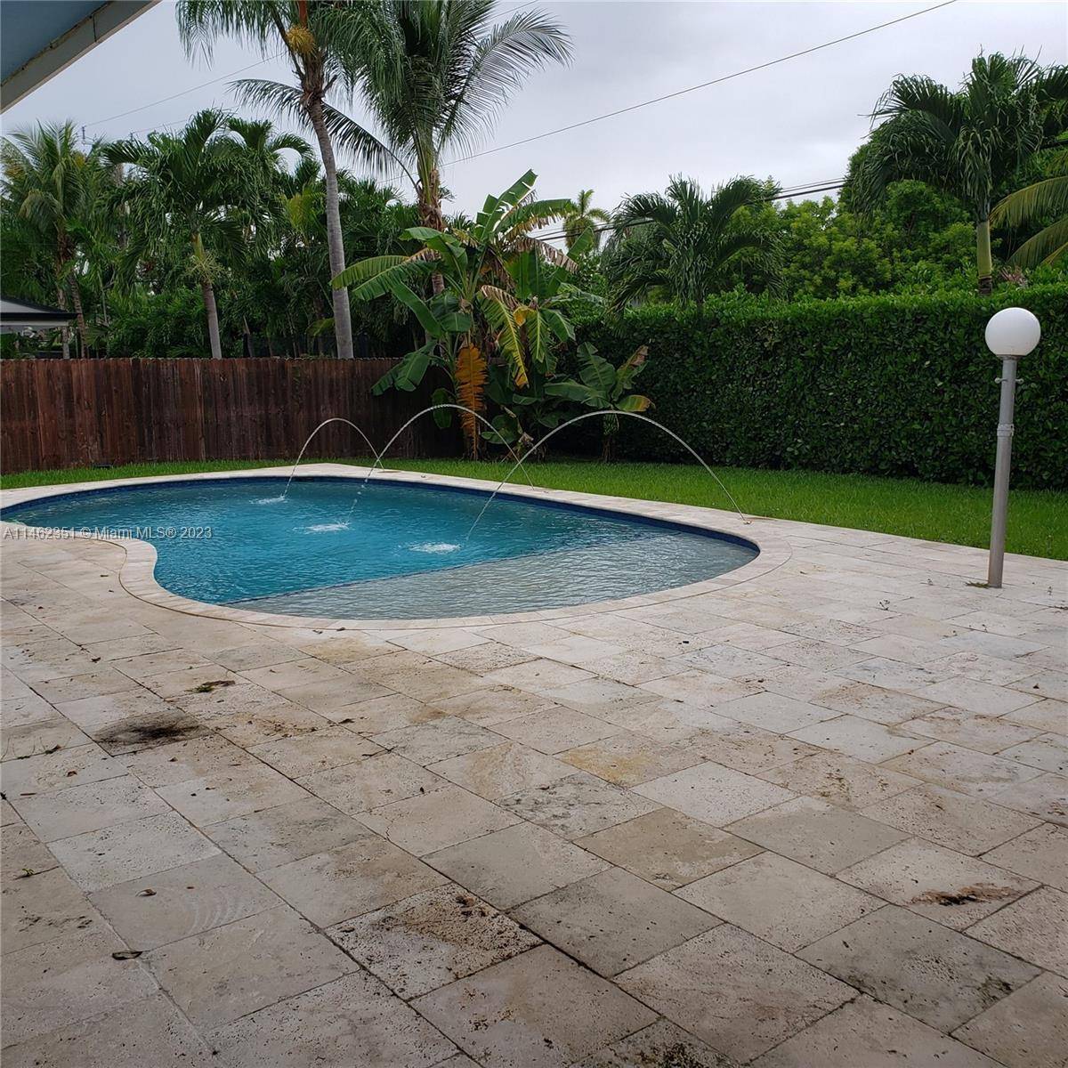 LIVE IN DESIRED SKYLAKE IN THE NORTH DADE AREA MINUTES TO AVENTURA, BEACH, I 95, US 1, TURNPIKE CENTRALLY LOCATED BETWEEN DOWNTOWN FLL AND MIAMI TRUE 4 BEDROOMS 3 FULL ...