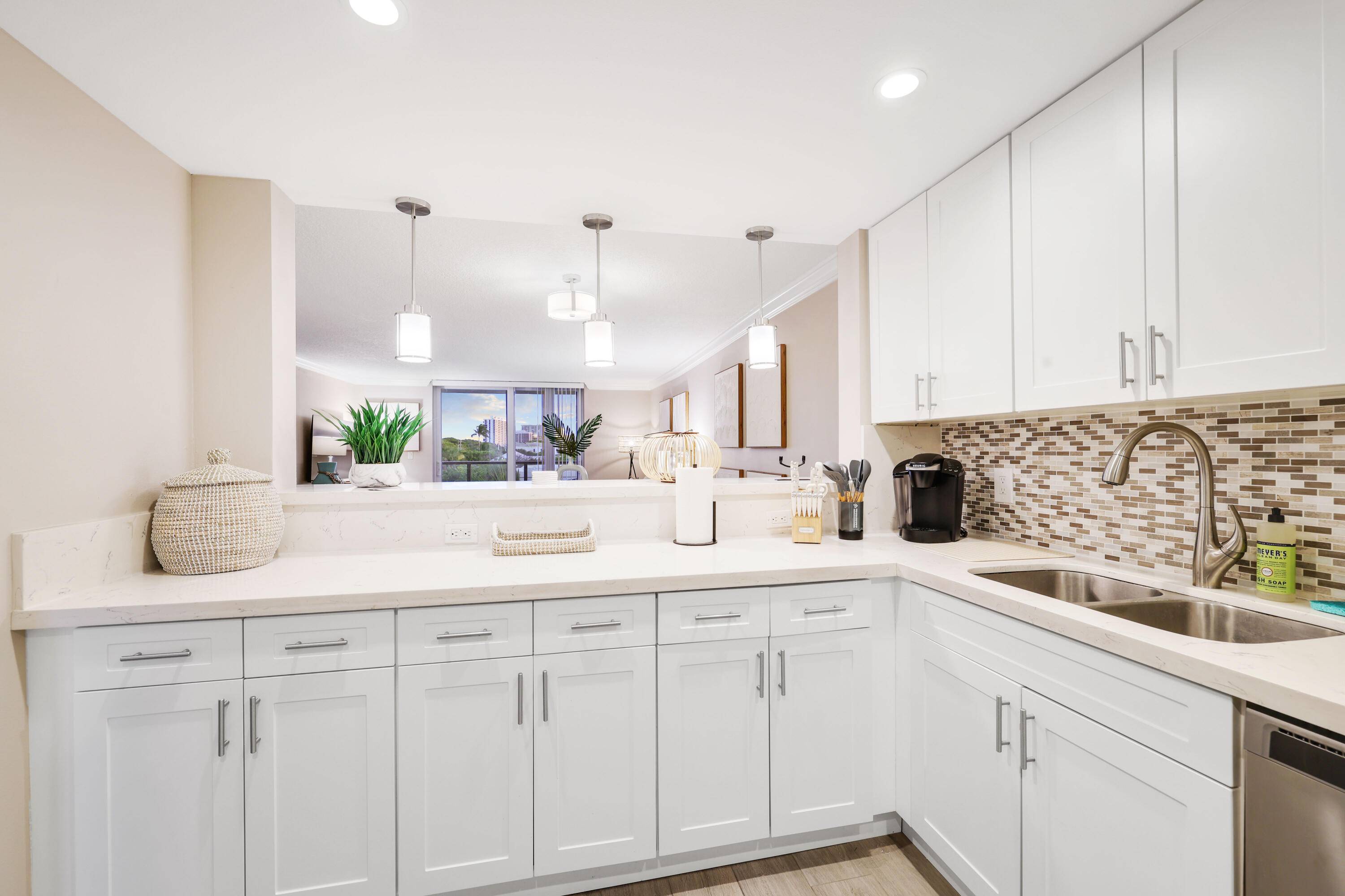 601 N Ocean Boulevard Apartment Palm Beach