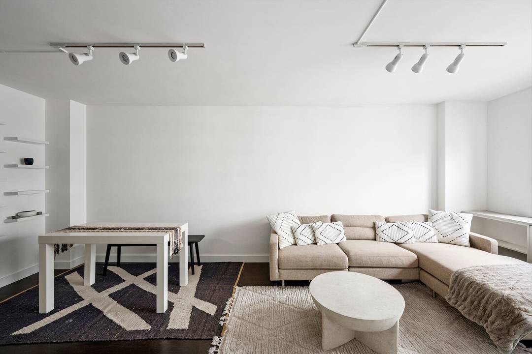 This bright, updated one bedroom home features open western city views, abundant storage, and modern finishes.