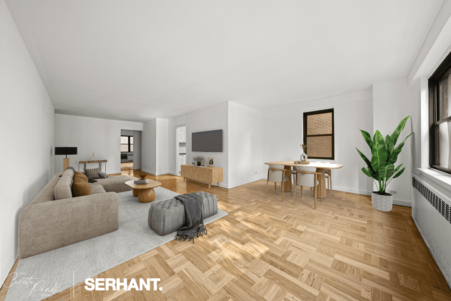 Triple Exposure Corner Unit with Flexible Layout in a Prime Location This updated corner residence in Lenox Hill is filled with natural light and offers a flexible layout that can ...