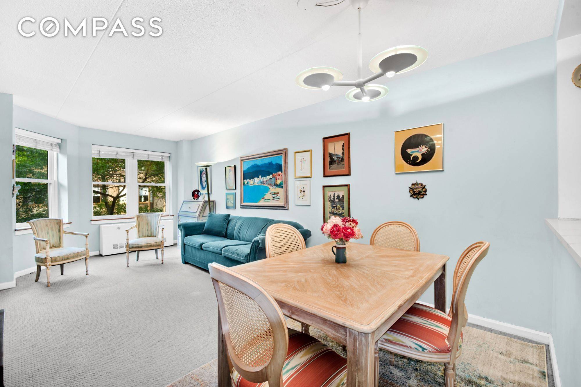 Great opportunity to purchase a wonderful 2 bed 2 bath with gorgeous treetop views on the Upper West Side.