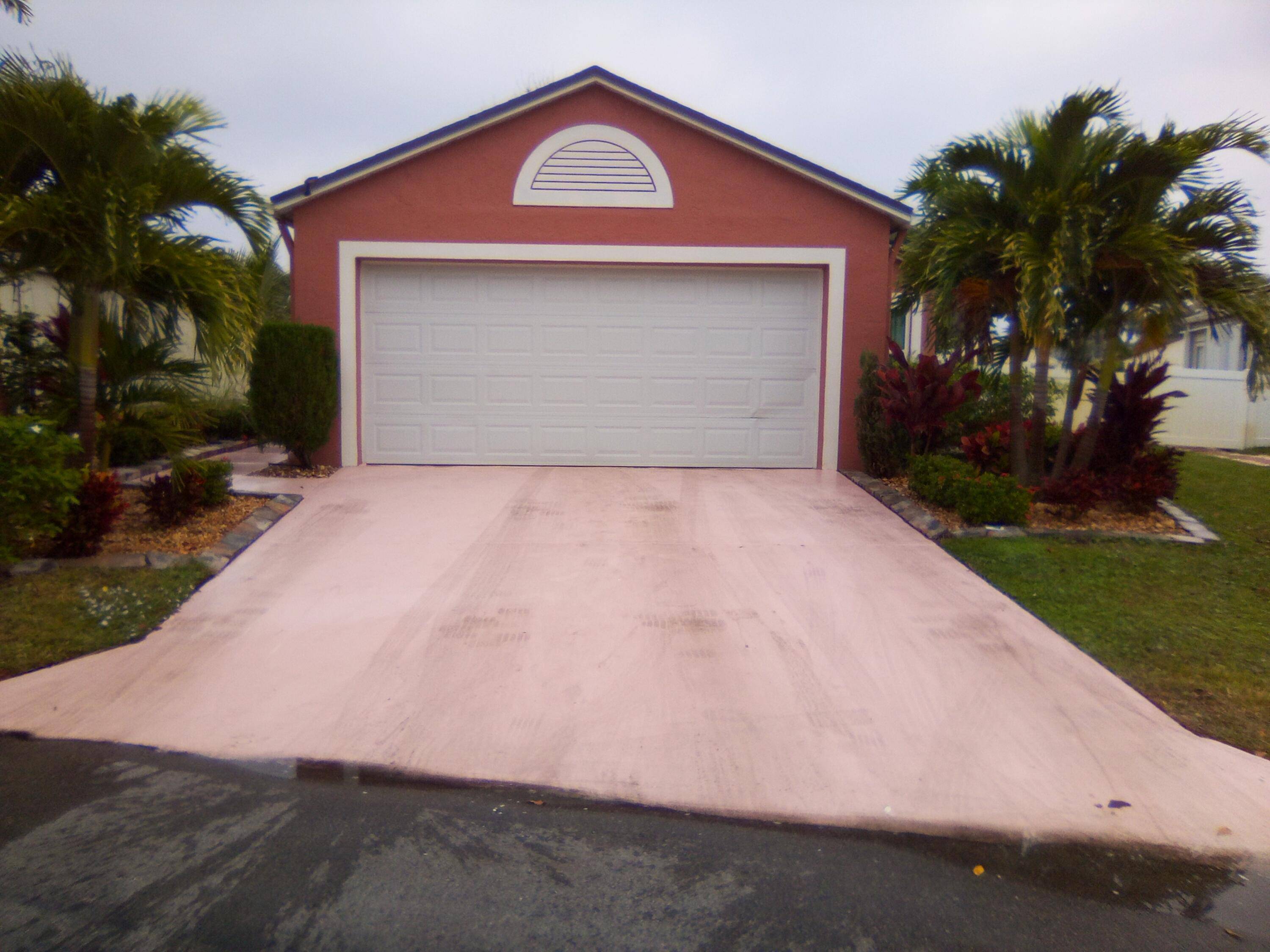 5, 000. 00 IS OFFERED TOWARD CLOSING COSTS.
