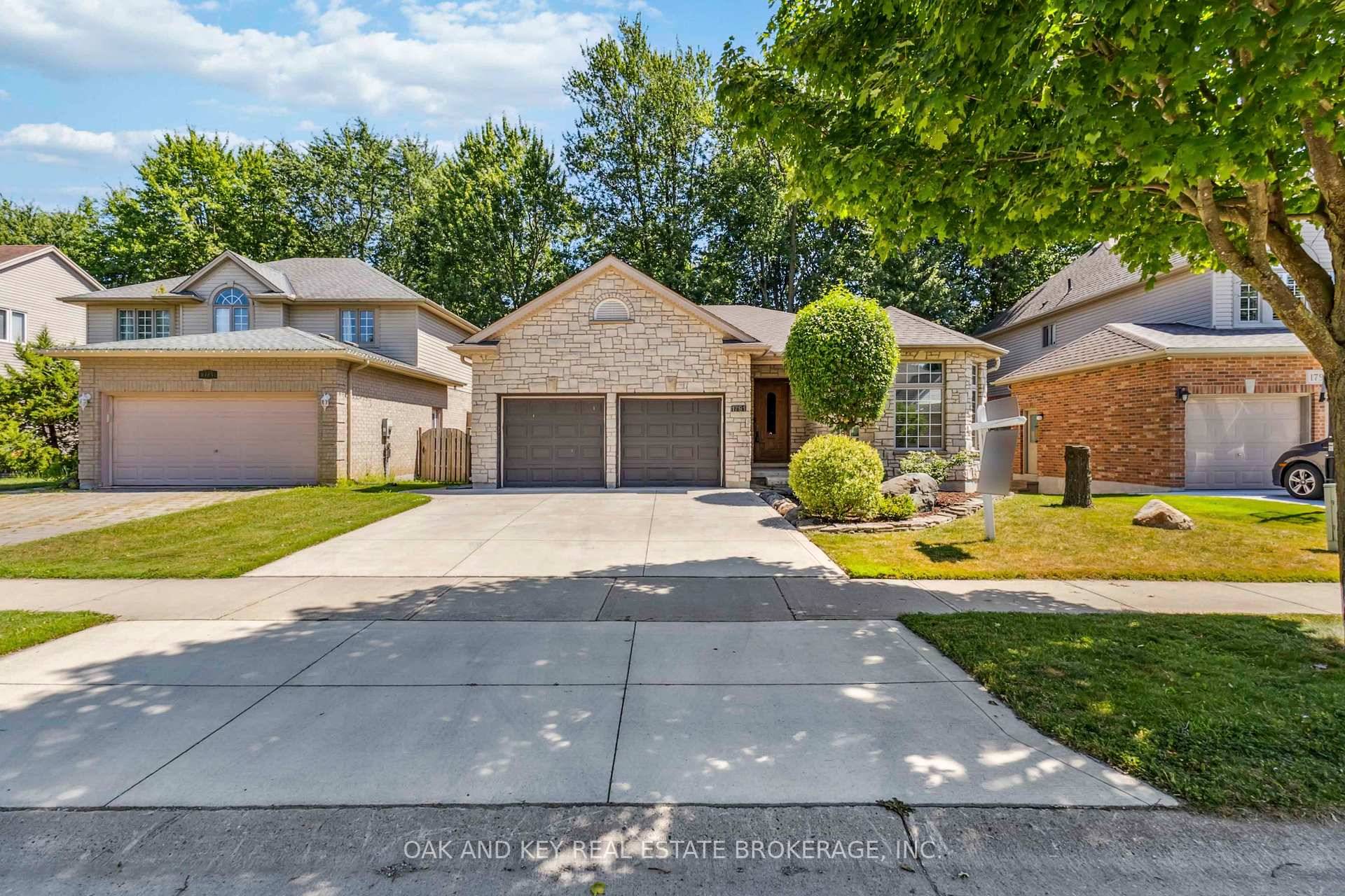 A sizable 5 bedroom, 3 bathroom bungalow in sought after Stoney Creek, offering over 3, 400 sqft of finished living space.