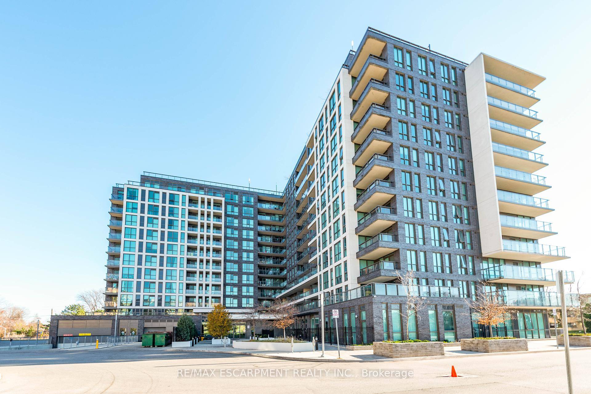 Luxury living and breathtaking views this 1 Bedroom plus Den unit is finished in premium laminate flooring and updated lighting fixtures offering stylish open concept living located at Cloud 9.