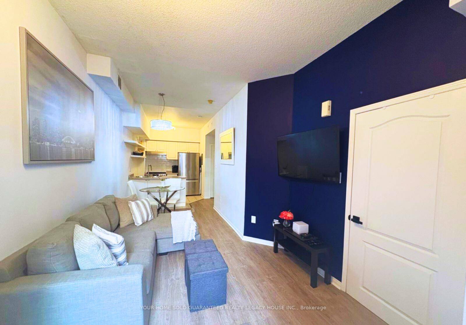 RBID CONDO TOWNHOUSE FOR LEASE.