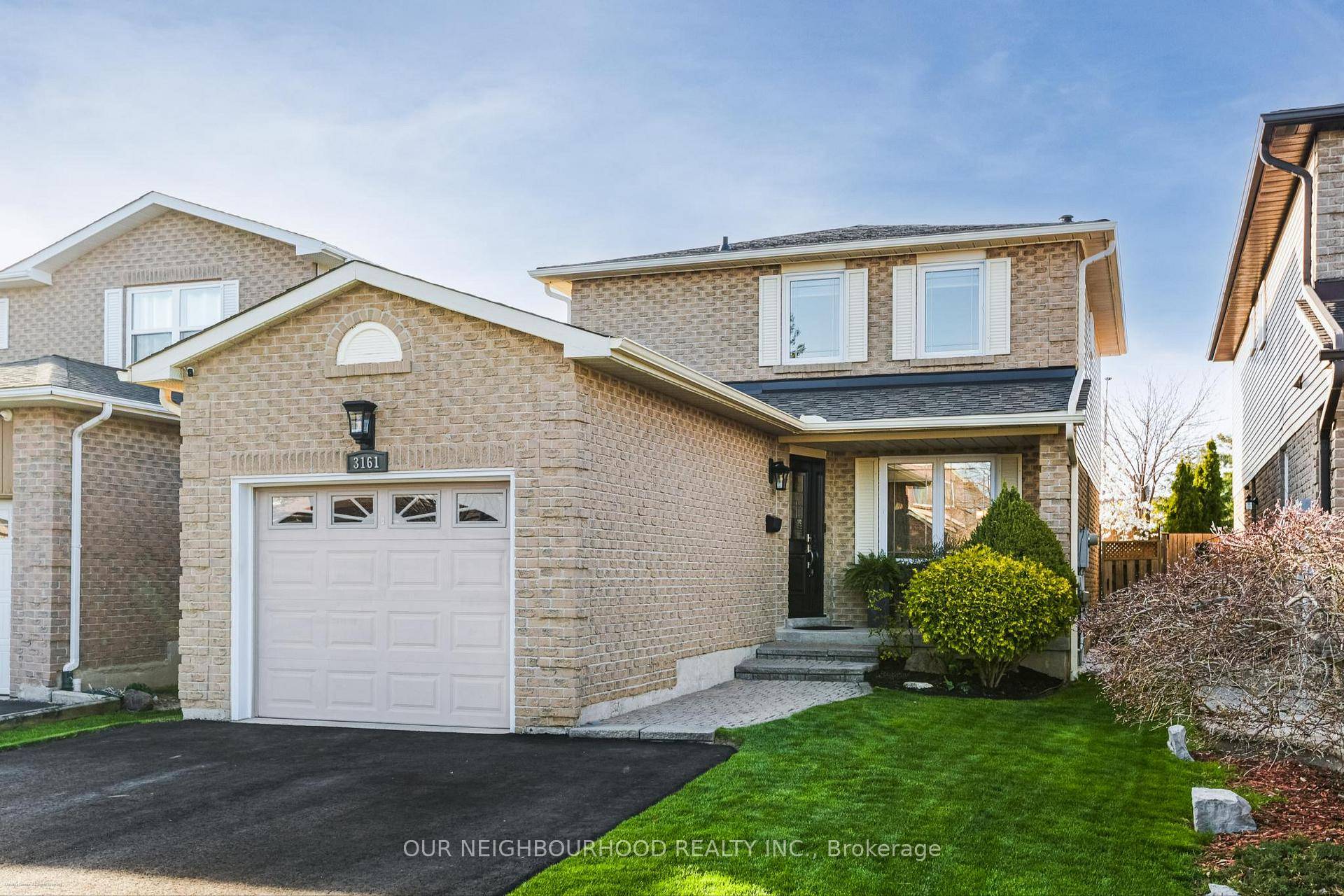 Welcome to 3161 Osbourne Road A Home to Love in Erin Mills.