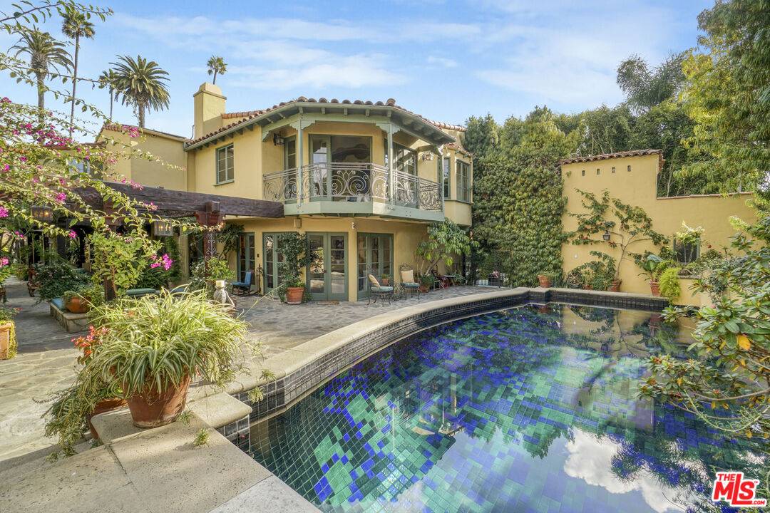 707  N Bedford Dr 5BR Beverly Hills Post Office | B.H.P.O. La