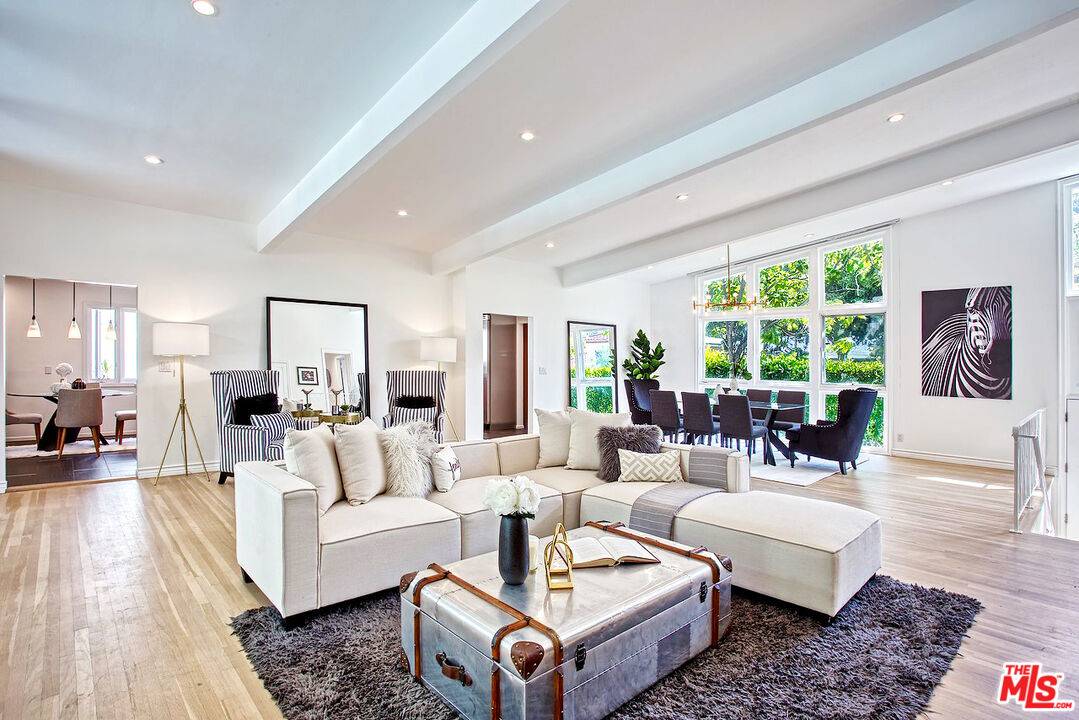 2163 SAN YSIDRO DR 4BR Beverly Hills Post Office | B.H.P.O. La